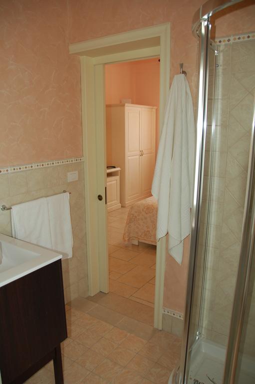 B&B Villa Vittoria Μάλιε Δωμάτιο φωτογραφία